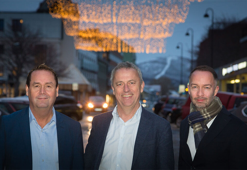 Selger til Amedia: Fra venstre: Daglig leder Ståle Pettersen, Bodø Nu, konserndirektør Are Stokstad, Amedia og sjefredaktør Geir Are Jensen, Bodø Nu. Foto: Rune Nilsen