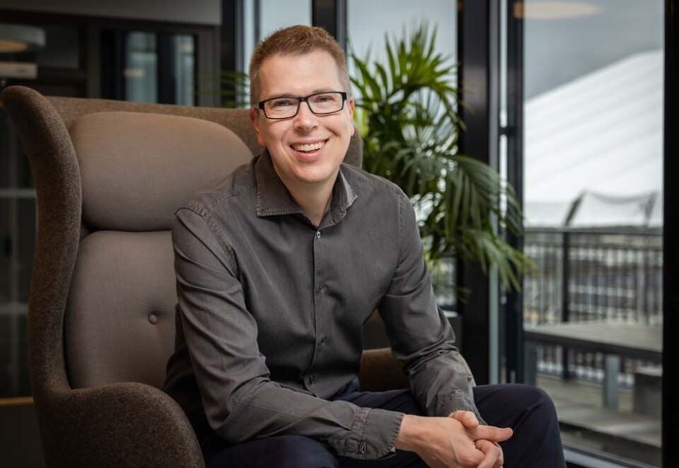 Mindre, ikke store sparegrep: Det renner fortsatt millioner ut av Amedias største lokalavissatsning, men den nye Avisa Oslo-sjefen Eirik Lysholm forteller at de største sparegrepene er tatt. Nå gjelder det å gjøre små justeringer fortløpende og tilspisse konkurransen i Oslo-markedet, ifølge sjefredaktøren.