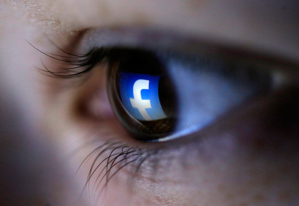 Går nye veier: Telia tar i bruk nye metoder for å få bukt med netthat. Nå må brukerne forplikte seg til å være snille for å få surfe gratis på sosiale medier. Foto: Reuters.