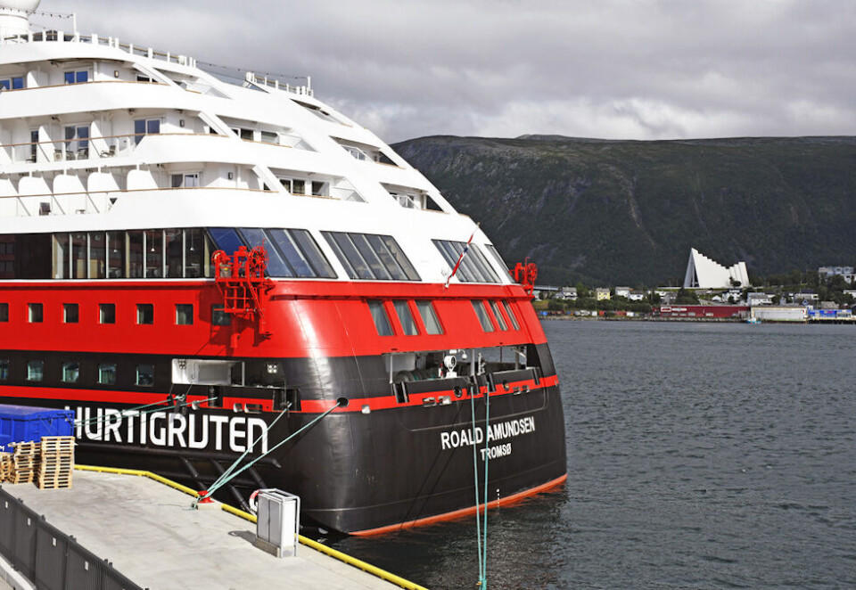 Over 40 smittet: Per nå har mer enn 40 personer blitt smittet etter et koronautbrudd på ekspedisjonsskipet MS «Roald Amundsen».Her ligger skipet ved kai i Tromsø. Foto: Rune Stoltz Bertinussen/NTB scanpix