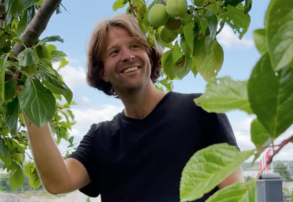 Med i NRK Nyheter-video: Erik Nakkerud er en tidligere MDG-politiker som nå forsker på klimapsykologi. Under valgkampen ble han intervjuet i en video produsert av NRK Nyheter. Det har fått over 400 personer til å sende inn klage til Kringkastingsrådet.