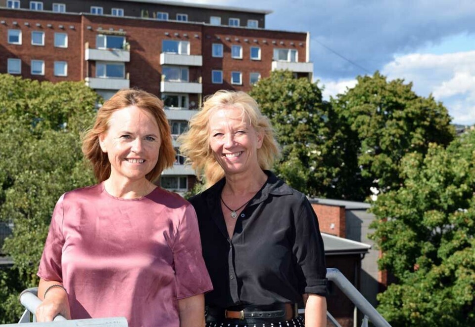 - Føles befriende: Etter at de sa takk for seg i henholdsvis Telia og Tine, skal Anne Gro Gulla og Kathrine Mo jobbe for seg selv i konsulentselskapet Ascension. - Det føles befriende, sier de to. Foto: Knut Kristian Hauger.