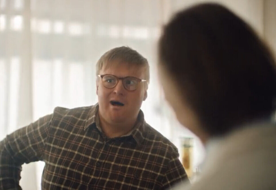 Vipps-film roses av juryen: Sølvfisk-juryen mener ideen i Vipps-reklamenfilmen er original og ekstremt godt utført. Foto: Skjermdump