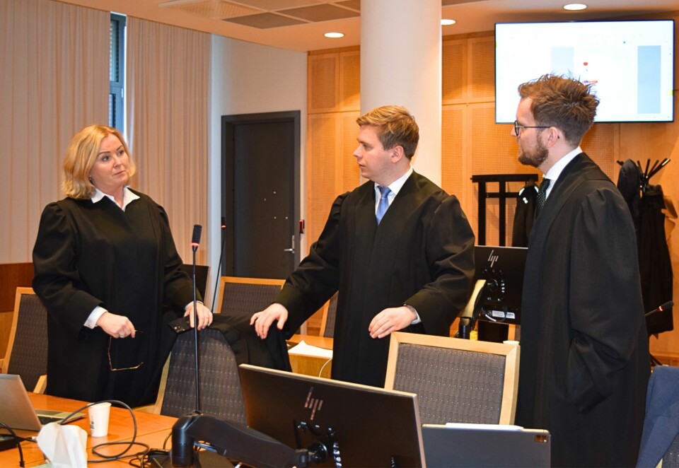 Freia-forsvar: Fra venstre: Advokat Lill Grimstad, advokatfullmektig Oscar Lorentz Melaa og advokat Tage Brigt A. Skoghøy. Foto: Anette Johansen-Desjardin
