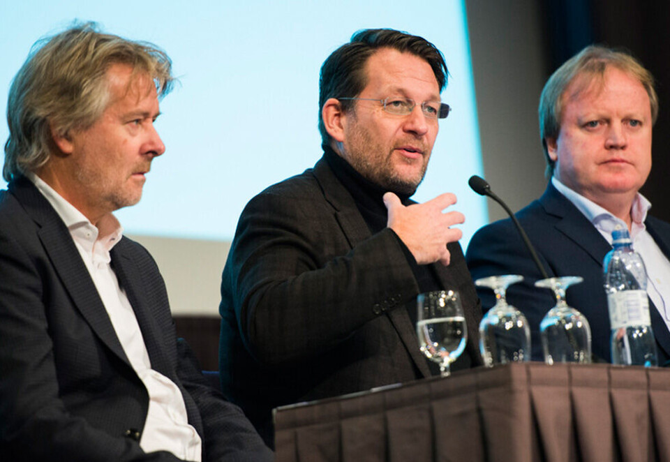 - Feed the dragon: TVNorge har opp gjennom årene satset mye på humor. Nå skal Harald Strømme sikre ny vekst med sport. - Dette gjør vi både gjennom rettighetskjøp og kjøpet av Eurosport. Vi har kjøpt en drage og nå skal vi «feed the dragon», sier Strømme til Kampanje. Her sammen med VG-sjef Torry Pedersen og fotballpresident Yngve Hallén under gårsdagens pressekonferanse. Foto: NTB Scanpix.