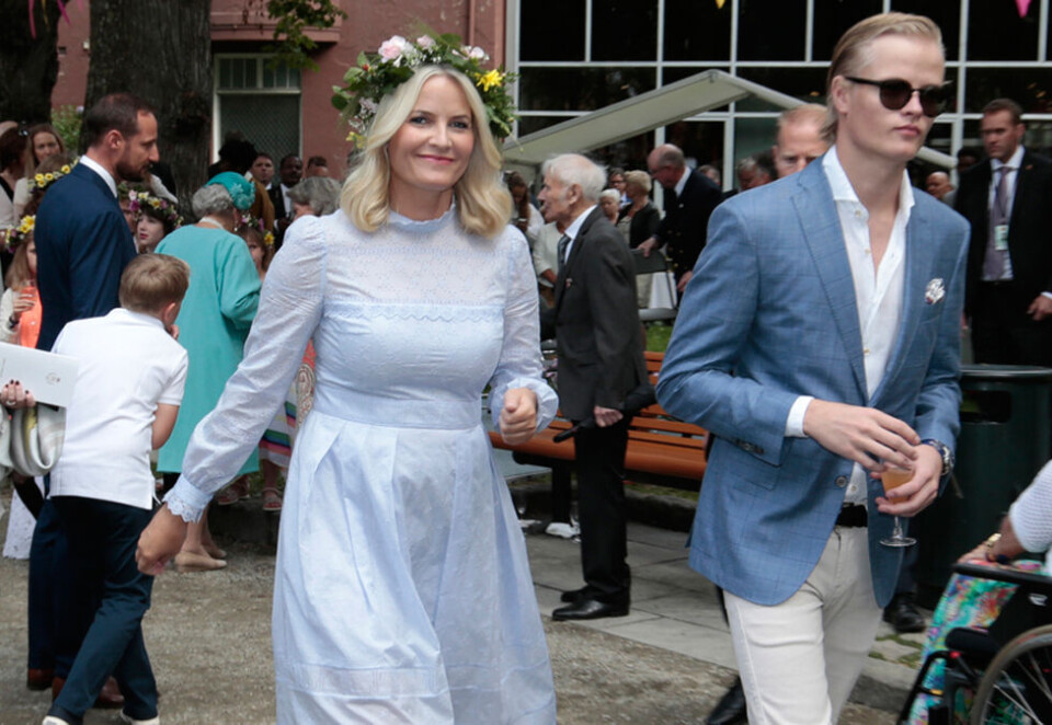 Refset pressen: Kronprinsesse Mette-Marit ble ikke hørt da hun ba pressen om å holde seg unna Marius Borg Høiby. Nå stiller Høiby og kjæresten opp for amerikanske Vogue. Foto: Lise Åserud/NTB Scanpix.