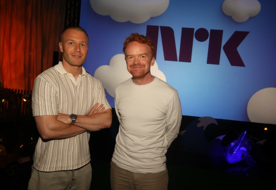 Turkamerater: Herman Flesvig og Mikkel Niva hadde tatt turen til NRKs sommerlansering tirsdag for å prate om sitt nye reiseprogram «Oppdrag Europa». Til høsten blir det flere turer på de to NRK-kameratene. Foto: Eivor Eriksen.