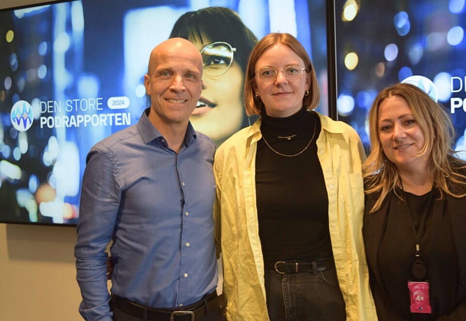 Legger lytterne under lupen: Ansvarlig redaktør i Bauer Media, Kristoffer Vangen, publiseringsanalytiker Benedikte Solstad i NRK og analyseansvarlig Heidi Thomassen i Bauer Media har gransket podkastlytterne for femte år på rad. Foto: Dag Robert Jerijervi