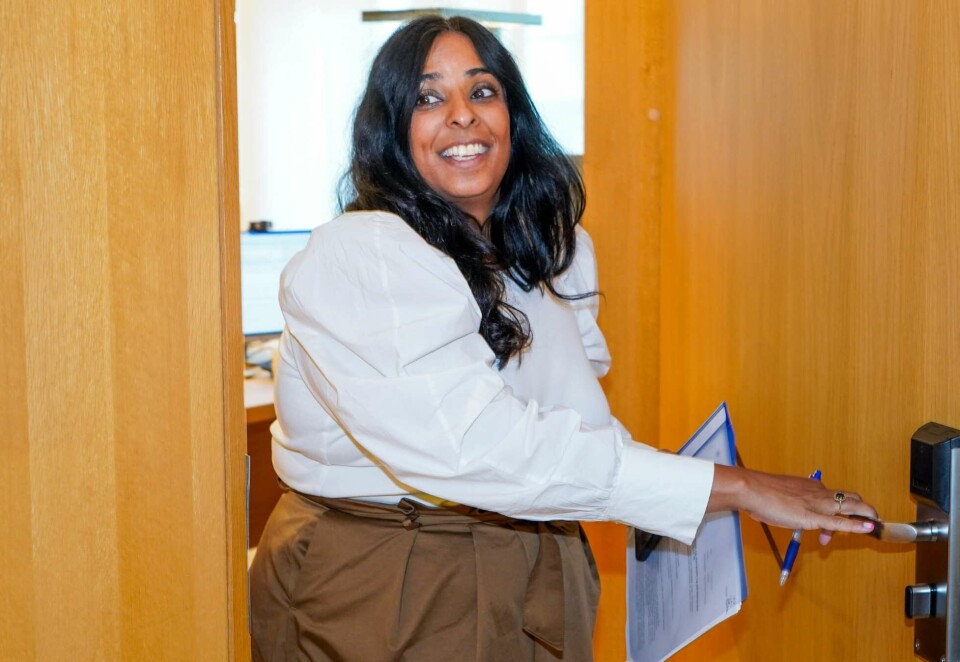 Skal finne løsninger: Kultur- og likestillingsminister Lubna Jaffery vil gi folk bedre verktøy når de skal vurdere hva som er sant og hva som er usant i den offentlige debatten. Foto: Terje Pedersen/NTB