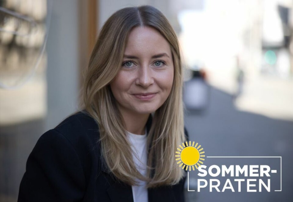 Forsker på sosiale medier: - Jeg tror folks tilstedeværelse var bedre før tiden med sosiale medier og smarttelefoner, sier Mathilde Hogsnes.