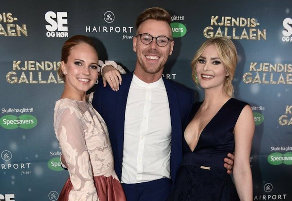 United Influencers-Bloggers: Espen Hilton (i midten) og Caroline Berg Eriksen (til høyre) er to av bloggerne United Influencers har i stallen. Her poserer de med tidligere blogger Emilie Nereng på Se og Hørs kjendisgalla i 2016. Foto: Jon Olav Nesvold/NTB Scanpix.