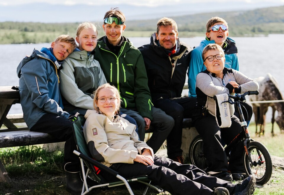 Populær gjeng: Team Pølsa har gjort stor suksess på NRK og ble VMs store snakkis forrige uke da de entret Granåsen til enorm jubel fra publikum. Foto: Ole Petter Hodnungseth