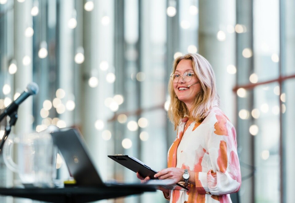 Erna-forfatter: Tidligere journalist og forfatter av biografien om Erna Solberg, Renate Nedregård, mener Sindre Finnes har vært viktig for Solbergs vei til toppen av norsk politikk. Foto: Cecilie Bannow