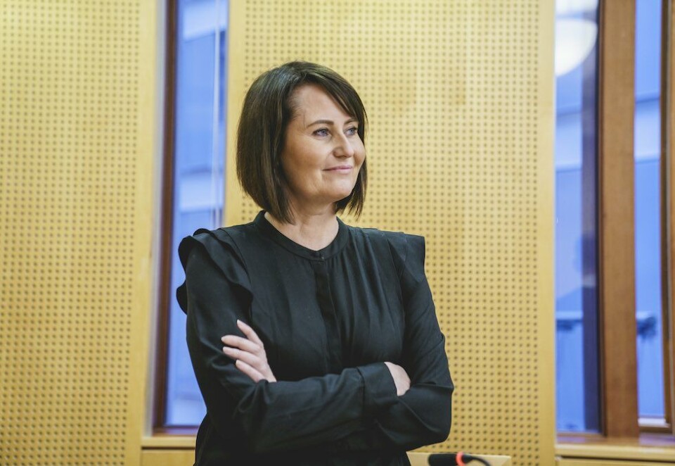 Saksøker NRK: Line Andersen i Oslo tingrett der hun går til privat søksmål mot sin arbeidsgiver NRK og krever erstatning for endring i arbeidsoppgaver etter at hun ble fjernet fra skjermen mot slutten av 2019. Foto: Stian Lysberg Solum/NTB