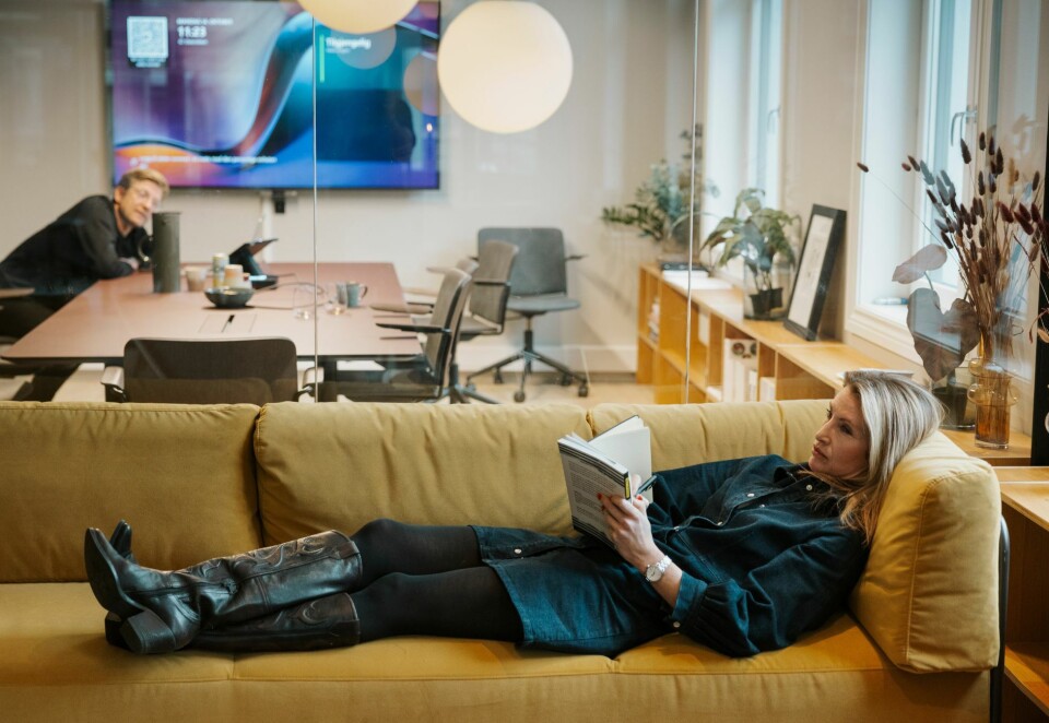 - Gøy og viktig: De to partnerne Svein Tore Bergestuen og Eva Sannum sier lønnsomhet ikke er den eneste drivkraften bak PR-byrået Sannum & Bergestuen. - Det skal være gøy, det skal være viktig og det skal være lønnsomt, sier Sannum. Foto: Johnny Vaet Nordskog.