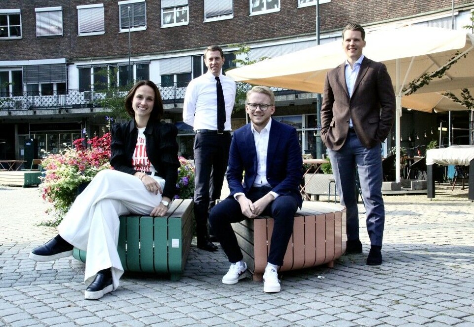 Til samfunnsavdelingen: Gambit HK forsterker samfunnsavdelingen. Fra venstre: Malene Celius Grieg, Peter Skovholt Gitmark, Snorre Erichsen Skjevrak, og Tønnes Thompson. Foto: Gambit Hill + Knowlton.