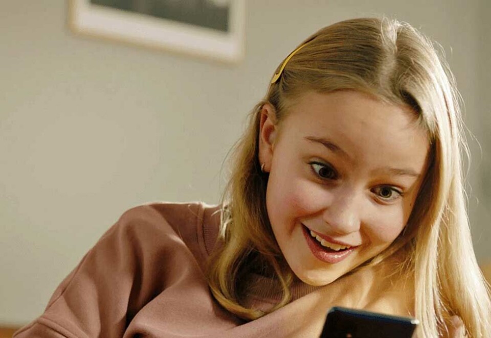 - Rollover Deling: Ice lanserer nå en ny kampanje om deres tjeneste Rollover Deling, med hjelp av reklamebyrået Nord DDB. - Du åpner bare Ice-appen og ber enten om litt data fra en Ice-venn, eller deler med noen du synes fortjener en liten datagave i hverdagen, sier merkevaresjef Beathe Stangeland Eide i Ice.