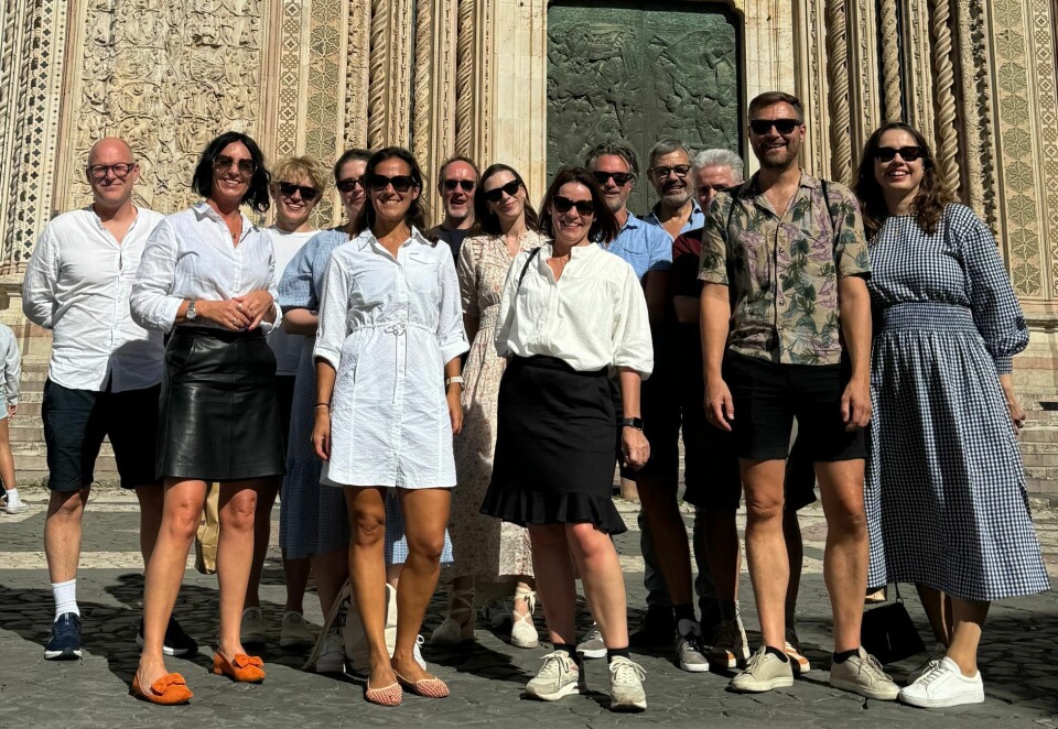 Syden-Zynk: Etter å ha mistet flere nøkkelpersoner har Zynk vært gjennom en større omstilling de siste par årene. Her fra en jobbtur til Italia på høsten i fjor. Dette er ikke hundre prosent den lagoppstillingen byrået har i dag, men tett på. - Zynk uten dress og slips er ikke dagligdags, sier Størvold. Foto: Privat