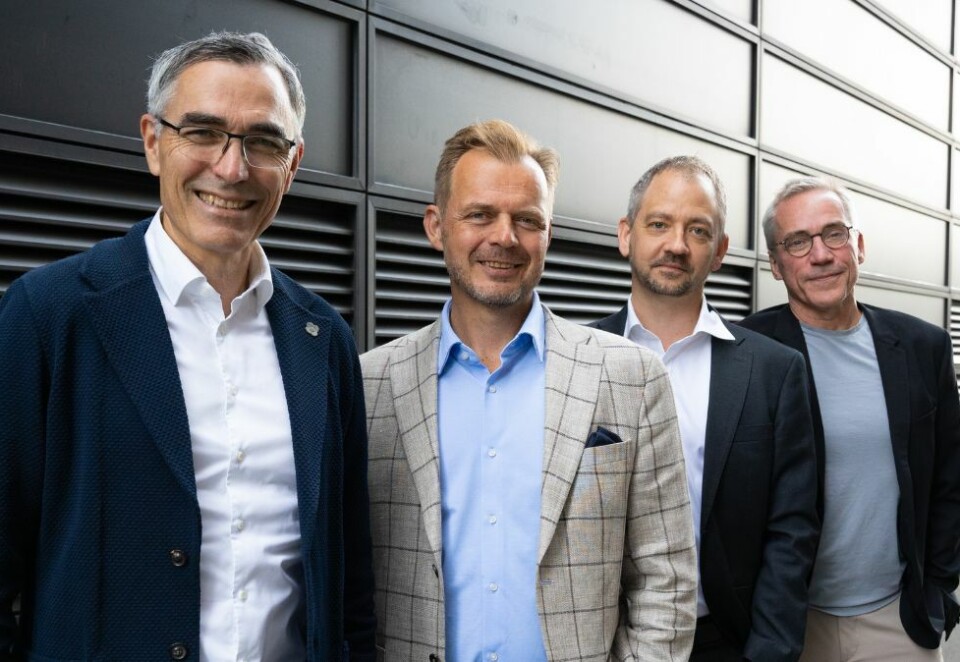 Styrker laget: Columbus Digital Commerce styrker laget med Ole Johan Lindøe som ny senior rådgiver. Her er han avbildet sammen Erling Schjetne, Jan Thore Kristiansen og Dan Andersson.