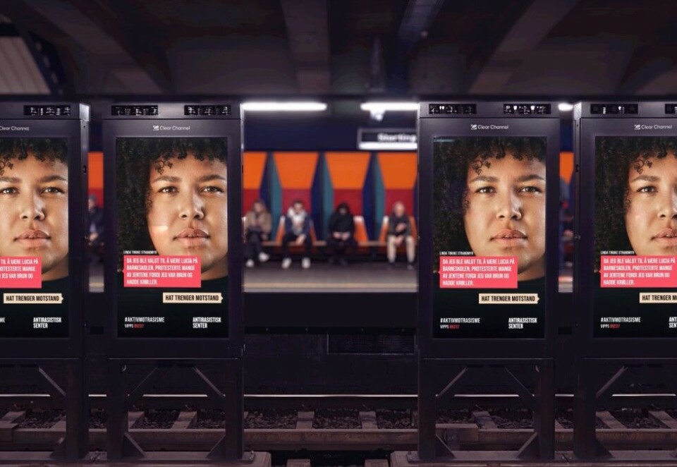 Deler erfaringer: Kulturminister Abid Raja, Skam-skuespiller Iman Meskini og varaordfører i Oslo Kamzy Gunatarnam er blant personene som stiller opp i kommunikasjonsbransjen dugnad mot rasisme. De nevnte deler erfaringer om hverdagsrasisme på Clear Channel-skjermer spredt over hele landet. - Dugnaden var en tydelig måte for folk å bidra inn i kampen mot rasisme, sier Arnt Heggli.