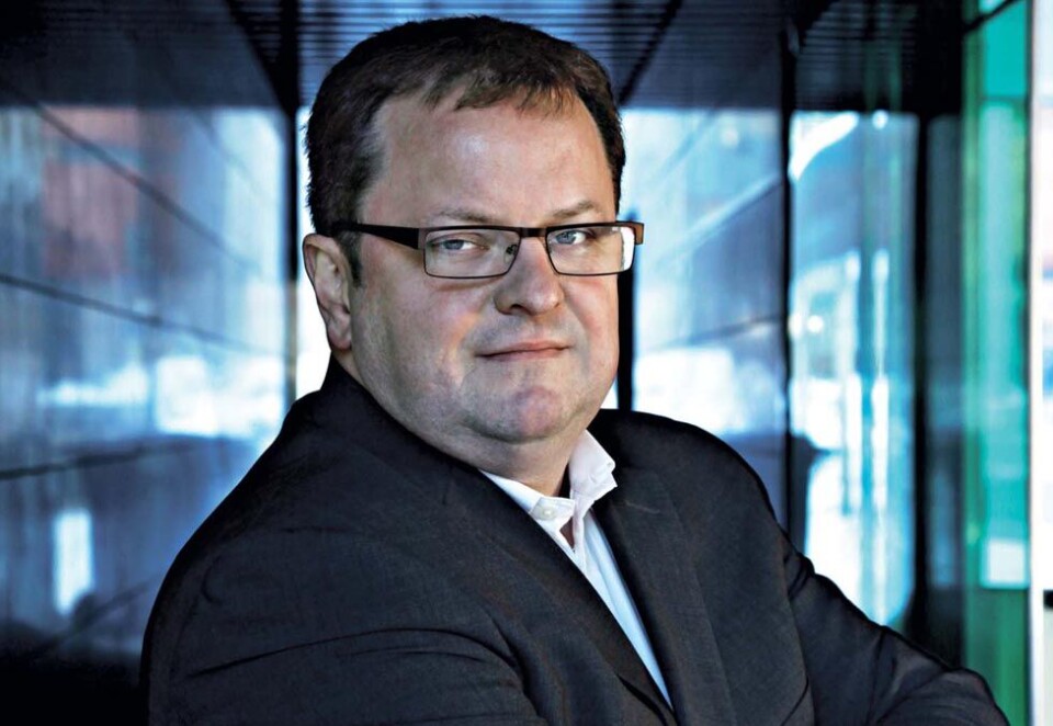 Spår DAB-støy: - Jeg tror det blir et forferdelig rabalder. Dette skiftet er usedvanlig svakt forankret i befolkningen, sier professor i journalistikk ved Høgskolen i Oslo og tidligere sjef i Kanal 24, Arne Krumsvik.