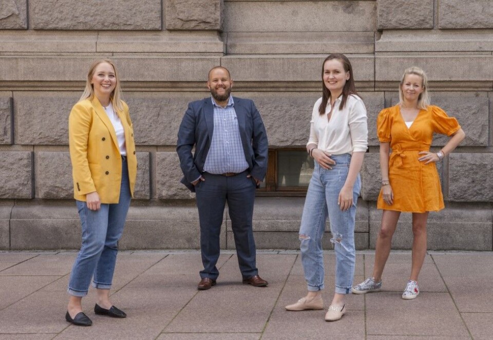 Satser på kvinner: Gründer Anna Knudsen (helt til venstre) skal sammen med partner Malene Fjærtoft lansere et nytt businessmagasin som setter kvinner og mangfold i fokus. For å satse får de med seg E24-toppene Gard Michalsen og Ida Barth Thomassen.