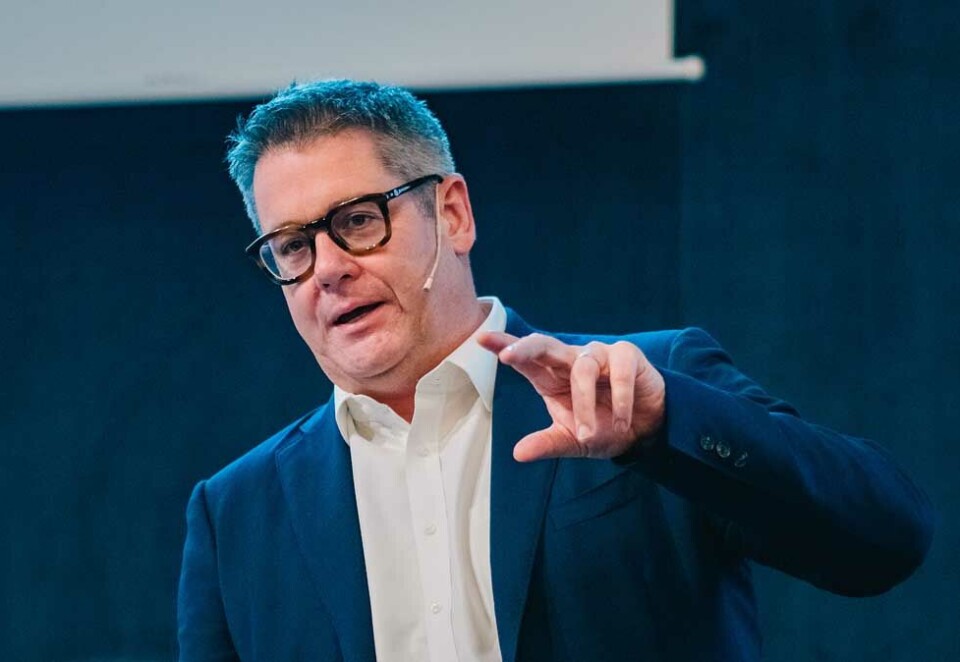 Hotshot: Marketing-hotshot Mark Ritson mener den største feilen man gjør som markedsfører er å tro at produktet ditt er like unikt som barna dine. – Alle tror det og vi befinner oss i et ekkokammer av bullshit, sier Ritson som nylig gjestet Kampanjes store konferanse «Merkevaredage». Foto: Christoffer Krook.