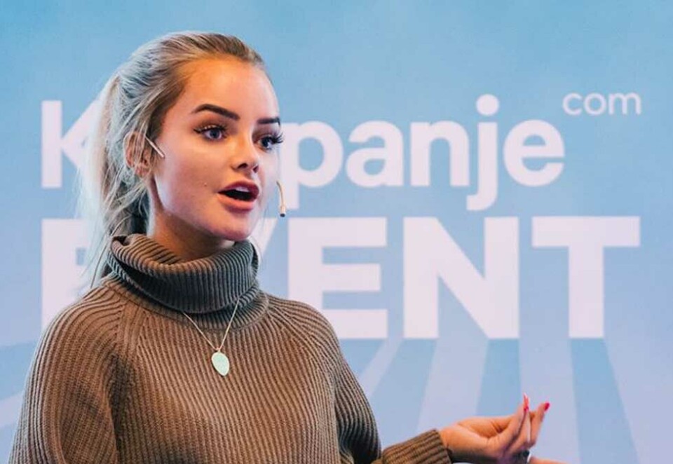 Skriver bok: Når oppdragene blir færre som en følge av koronakrisen, er det tid til å skrive på den nye boken. - Jeg skriver videre på min tredje bok og utvikler merkevaren Glöd. Det meste blir likt som før, sier Sophie Elise. Her fra Kampanje-eventet Influencer marketing-dagen.