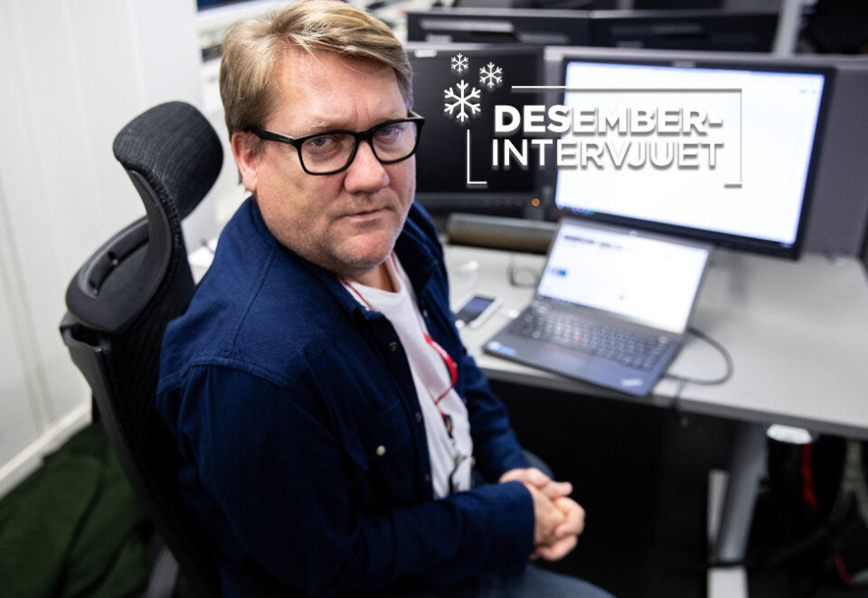 Var ute på dypt vann: Da VG-journalist Eirik Mosveen stilte Hadia Tajik spørsmål om hun fikk «snøret i bånn» allerede første kvelden hun møtte kjæresten, glødet det i sosiale medier. Selv ønsker Mosveen seg juletorsk hvis det skulle nappe. Foto: Hallgeir Vågenes/VG.
