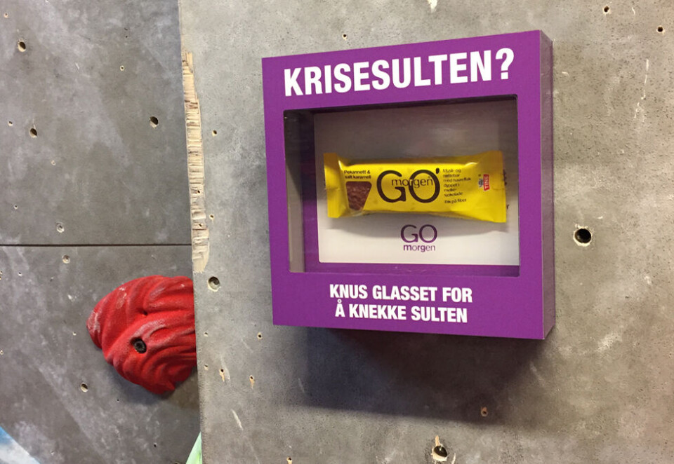 Krisesulten nå: Dette er en av de 200 nødboksene Tine har plassert ut rundt omkring i landets storbyer. - Vi har tatt Sulten-konseptet til et nytt nivå – på en leken og annerledes måte, sier Camilla Heggelund i Tine.