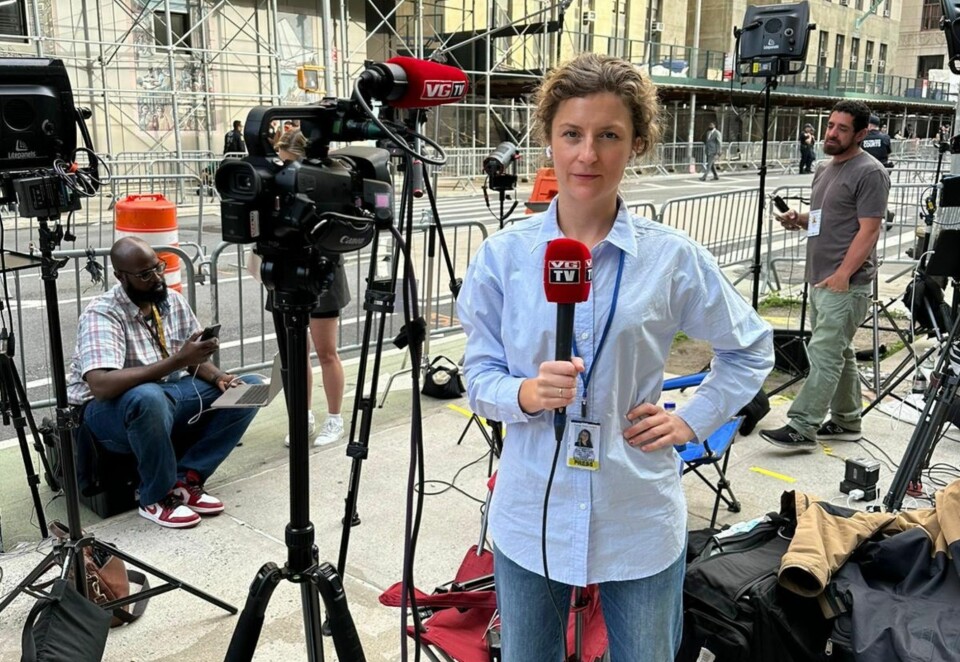 Deler jobben: Paret deler korrespondent-jobben og hver av dem jobber to uker på, deretter to uker av.