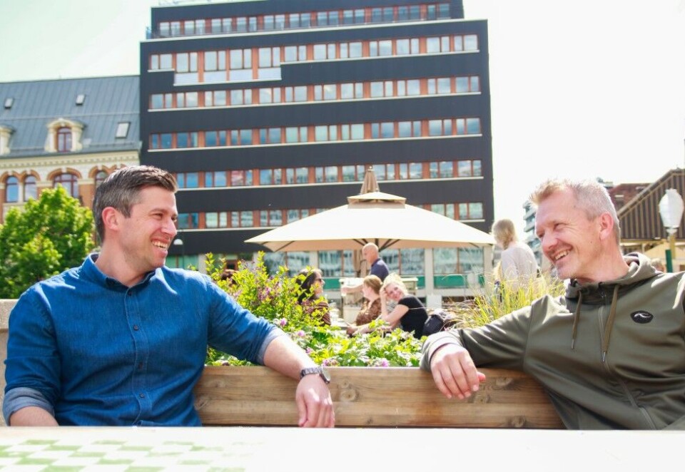 Går til Grid: Lasse Maugesten (til venstre) forlater Schjærven og blir strategisk rådgiver i Grid branding. Her med byråleder Henning Gustavsen. - Han passer oss og kundene våre perfekt, sier Gustavsen.