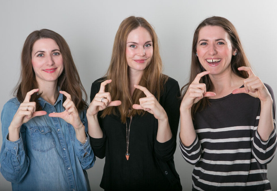 Står bak: Mariya Valcheva, Ingvild Jenhaug og Magdalena Valcheva jobber med forretningsutvikling i Nettavisen og står nå klare til å lansere en ny tjeneste. Foto: Paul Weaver/Nettavisen.