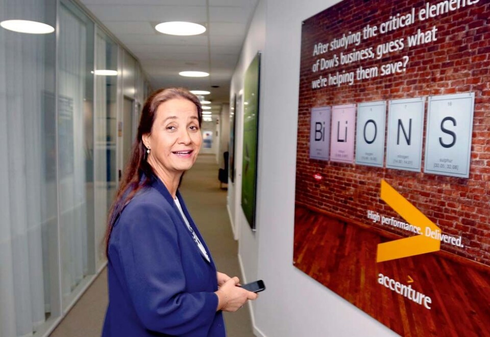 Lite på bunnlinjen: Selv om Accenture selger for milliarder blir det ikke allverden igjen på bunnlinjen for administrerende direktør i Accenture. - Vi er først og fremst fornøyd med omsetningsveksten, sier Tonje Sandberg. Foto: Eivor Eriksen.
