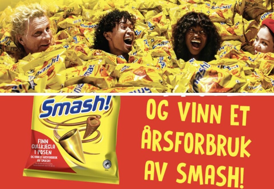 Ny forbrukerkampanje vekker reaksjoner: Den nye Smash-kampanjen høster kritikk fra både ernæringsrådgivere og Nasjonalforeningen for folkehelse. Men Orkla forsvarer den nye markedsaktiviteten. - Tanken har aldri vært at en forbruker skal spise to poser i uka gjennom hele året, sier kommunikasjonsdirektør.