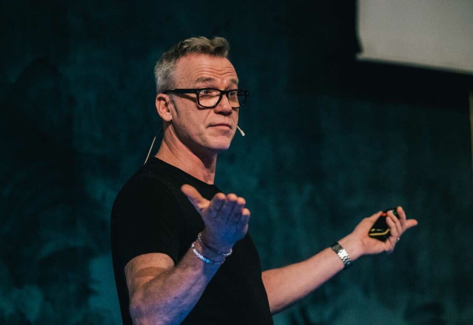 Utfordrer Gullspiren-arrangøren: Kommunikasjons- og bærekraftsrådgiver Petter Gulli kjenner reklamebransjen ut og inn og er ikke tilhenger av å dele ut prisen en grønn pris på Gullfisken. - Ekte samfunnsansvar hadde vært og byttet ut Gullfisken med Gullspiren, sier han. Foto: Christoffer Krook.