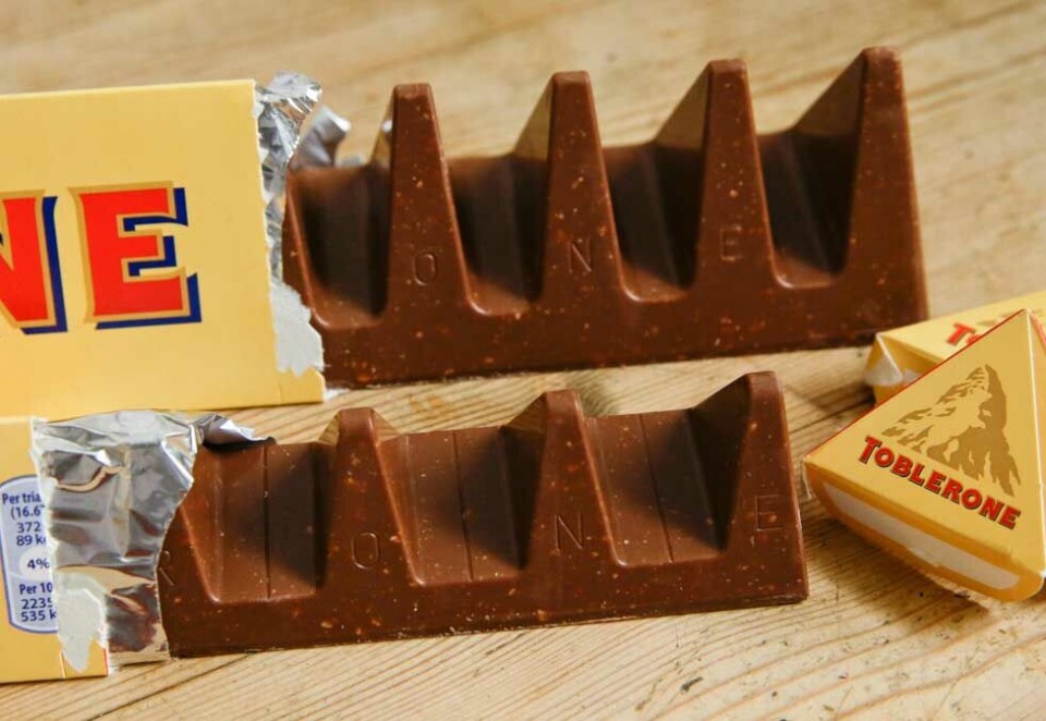 Sjokolade-ikon: Nasjonale symboler, deriblant Matterhorn, kan overhodet ikke brukes til å fremme melkebaserte produkter som produseres utenfor Sveits. Dermed må den ikoniske Toblerone-sjokolodaen endre på logoen sin. Foto: NTB.