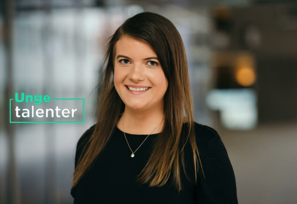 Stort kompliment: Det var først da Emilie Berg Kaasin fikk plass i DNB sitt Graduate-program og ble trukket frem som et av verdens største markedsføringstalenter i kåringen «Future 50», at hun begynte å se på seg selv som et talent. - Jeg synes det er et stort kompliment at andre ser på meg som et ungt talent, sier hun selv. Foto: DNB