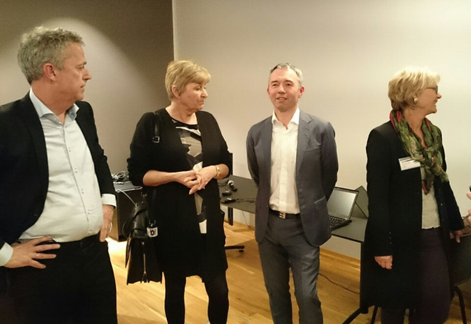 Blir medieeier: Administrerende direktør i Sparebankstiftelsen DNB, André Støylen, blir ny eier i Amedia og dermed Norges nest største aviskonsern. Her sammen med Amedia-sjef Are Stokstad og LO-leder Gerd Kristiansen. Foto: Erlend Fossbakken.