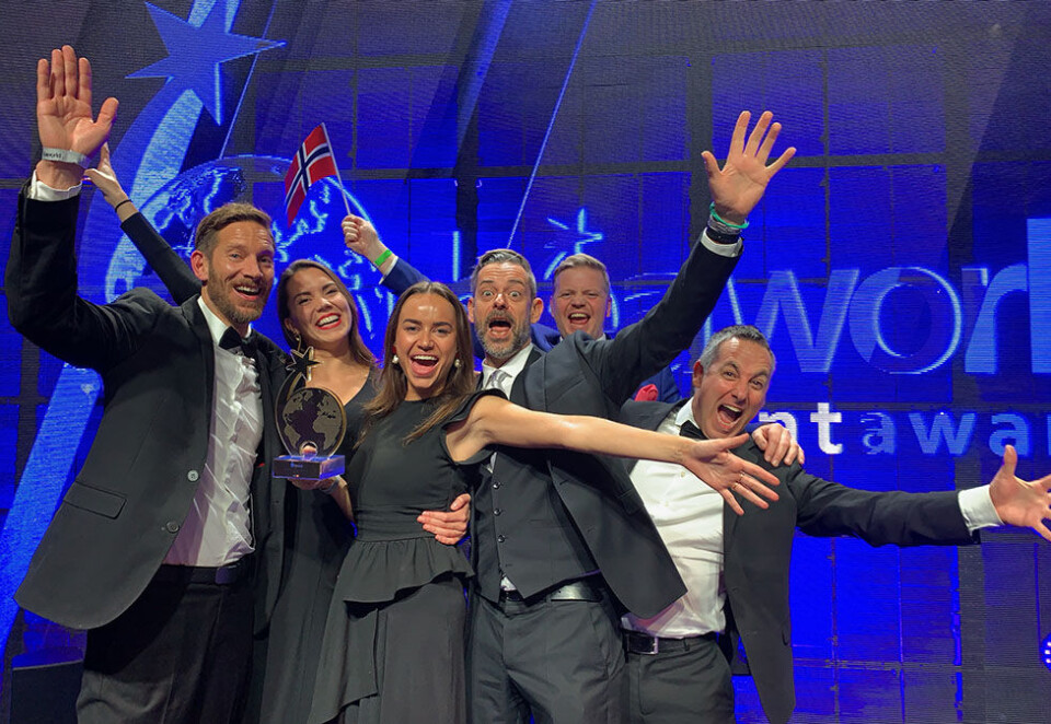 Vinnerlag: Fredrik Kolverud, Allison Evrard, Pia Lyche Iversen, Øystein H Johansen, Erlend Hernø Røeggen og Bret Joseph Roberts på BEA Awards der de kunne juble over pris for Gullruten-showet tidligere i år. Foto: Nordisk Film TV