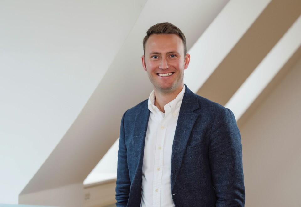 Sponser kvinnefotball: Sponsorsjefen i Sparebanken Møre, Morten Alnes Grundstad, mener banken må bidra for å løfte kvinnefotballen. - Ferske samarbeidsavtaler tar et langt skritt mot utjevning av gapet mellom herre- og kvinnefotball, skriver han.