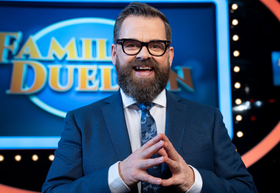 Begeistret: - Jeg har vært fan av amerikanske «Family Feud» i mange år, og synes derfor det er stor stas å få æren av å lede den norske utgaven på TV 2, sier Klaus Sonstad. Foto: Espen Solli/ TV 2.