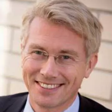 Olav T. Sandnes 