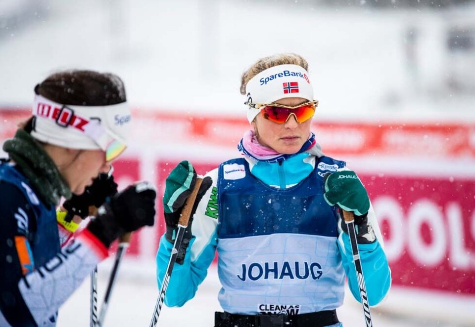 Teipet over: Therese Johaug var en av dem som hadde teipet over logoen på brystet på oppvarmingsnummeret torsdag denne uken. Foto: Tore Meek/NTB Scanpix