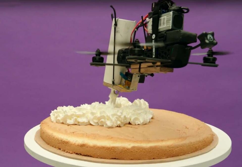 Ny Telia-reklame: Telia er i gang med en full rebrandingprosess. Her dronekaken fra en av telekonsernets nyeste reklamefilmer.