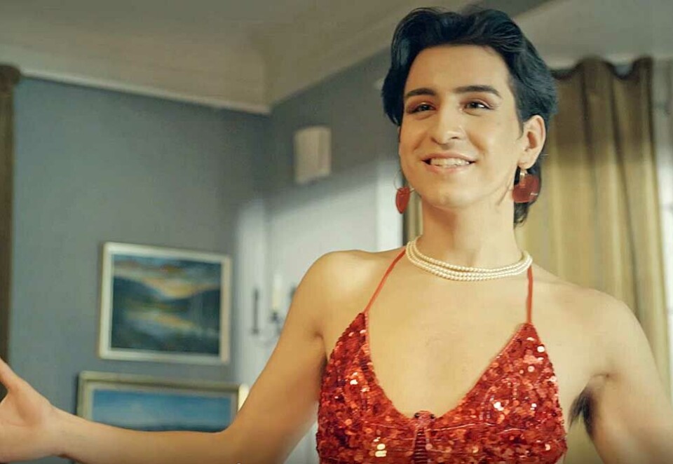 Nye klær: Lei av garderoben? Heldigvis kan Espen Fernando handle på Tise. Bruktappen for klær er ute med ny reklamefilm i anledning ny partner på distribusjonssiden.