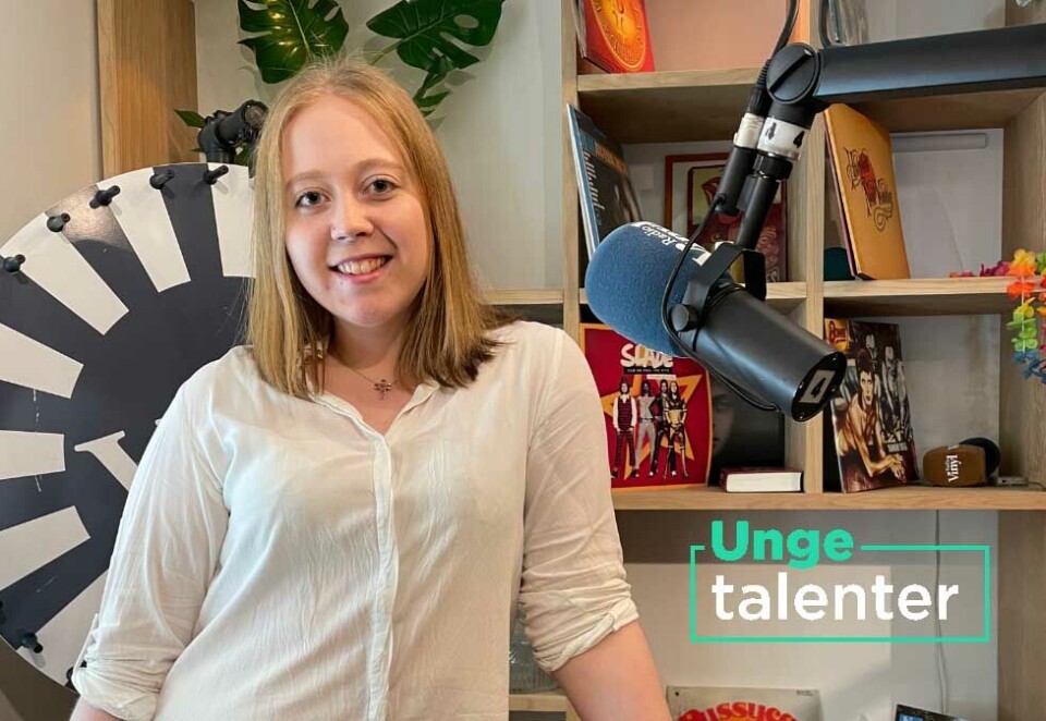 Radiotalent: Tross sin unge alder har radiotalentet Miriam Alsvik rukke innom både nyhetsredaksjonen til NRK og den kommersielle konkurrenten Bauer Media. Foto: Privat.