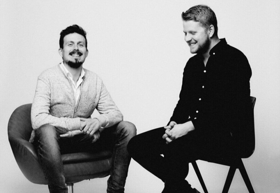 Fra uavhengig til samarbeid: Bjørn-Henning Ødegaard og Fredrik Sjaastad Næss har gjort seg svært populær gjennom KonspirasjonsPodden. De har allerede begynt samarbeidet med PodMe og podkasten har havnet bak betalingsmur. Foto: Helge Brekke.