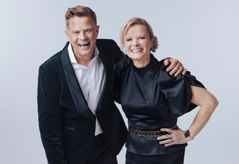 Programledere: Robert Stoltenberg og Ingrid Gjessing Linhave. Foto: Julia Marie Naglestad NRK