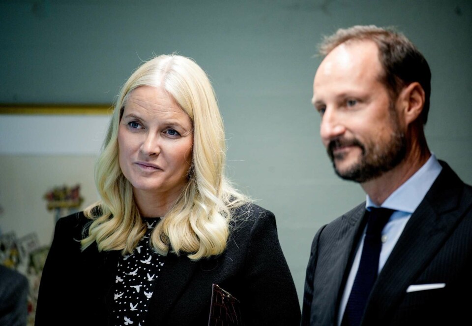 Tause: Kronprins Haakon og kronprinsesse Mette-Marit har så langt sagt svært lite om etterforskningen av Marius Borg Høiby. Foto: Stian Lysberg Solum/NTB